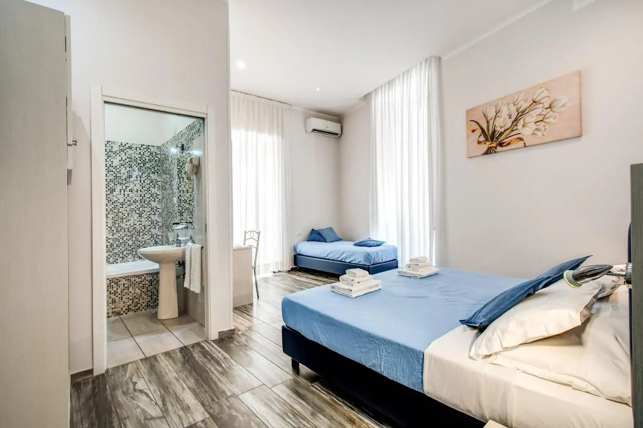 Napoli'S Gold Hotel Guest house