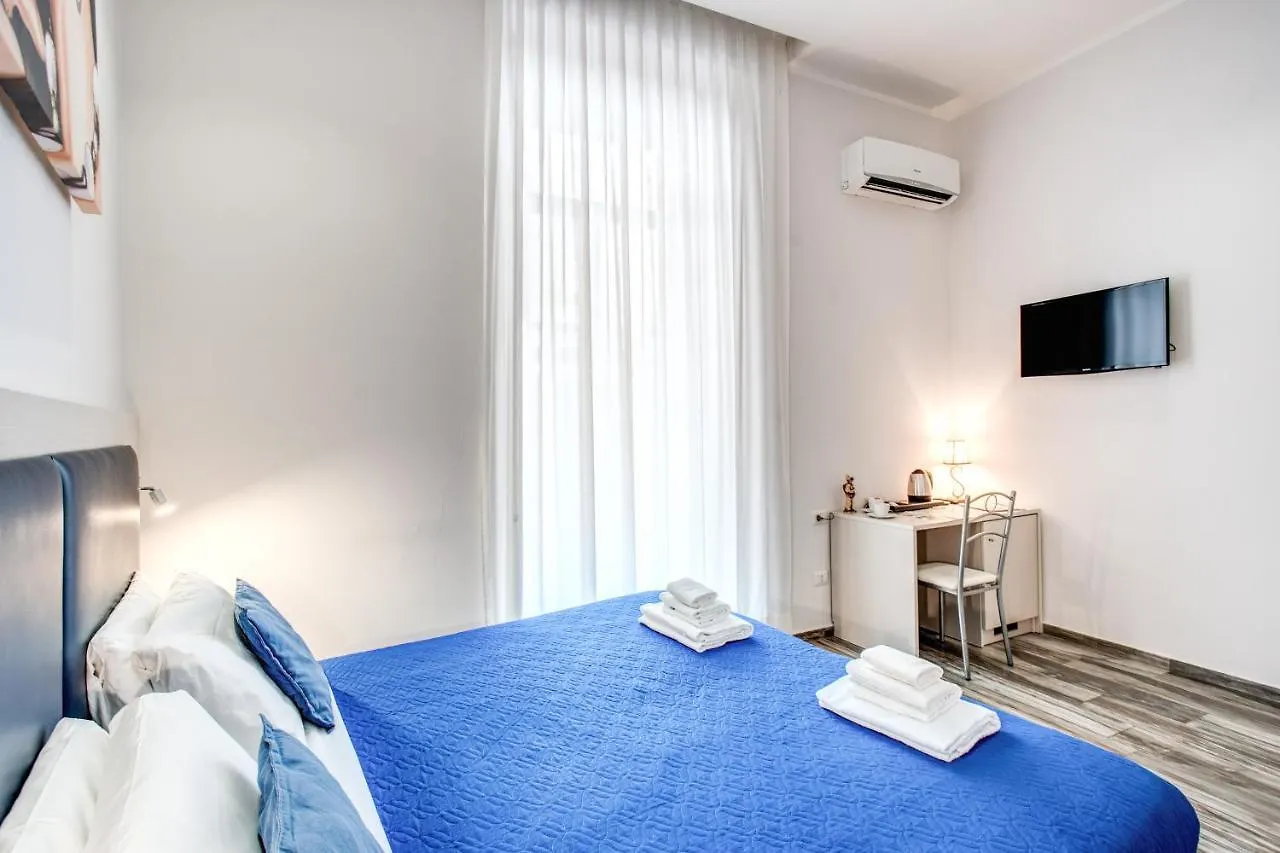 Napoli'S Gold Hotel 4*, Nápoles