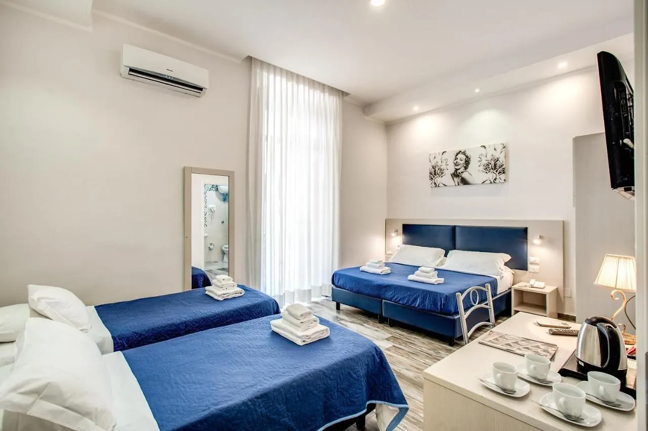 Napoli'S Gold Hotel Guest house
