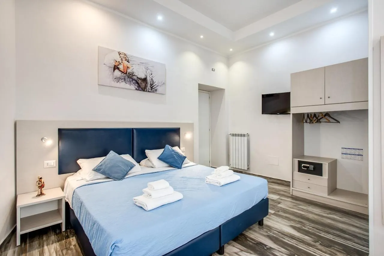Napoli'S Gold Hotel