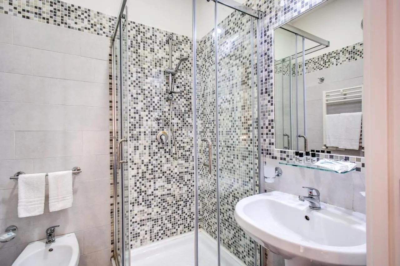 Napoli'S Gold Hotel Naples